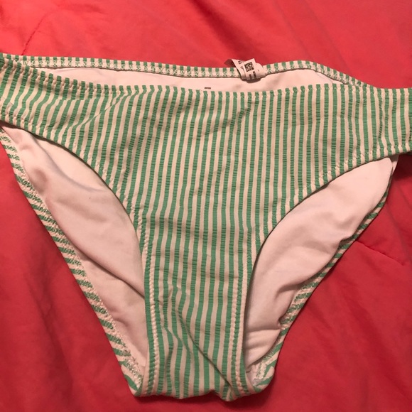 Aerie stripped bikini - Picture 3 of 4